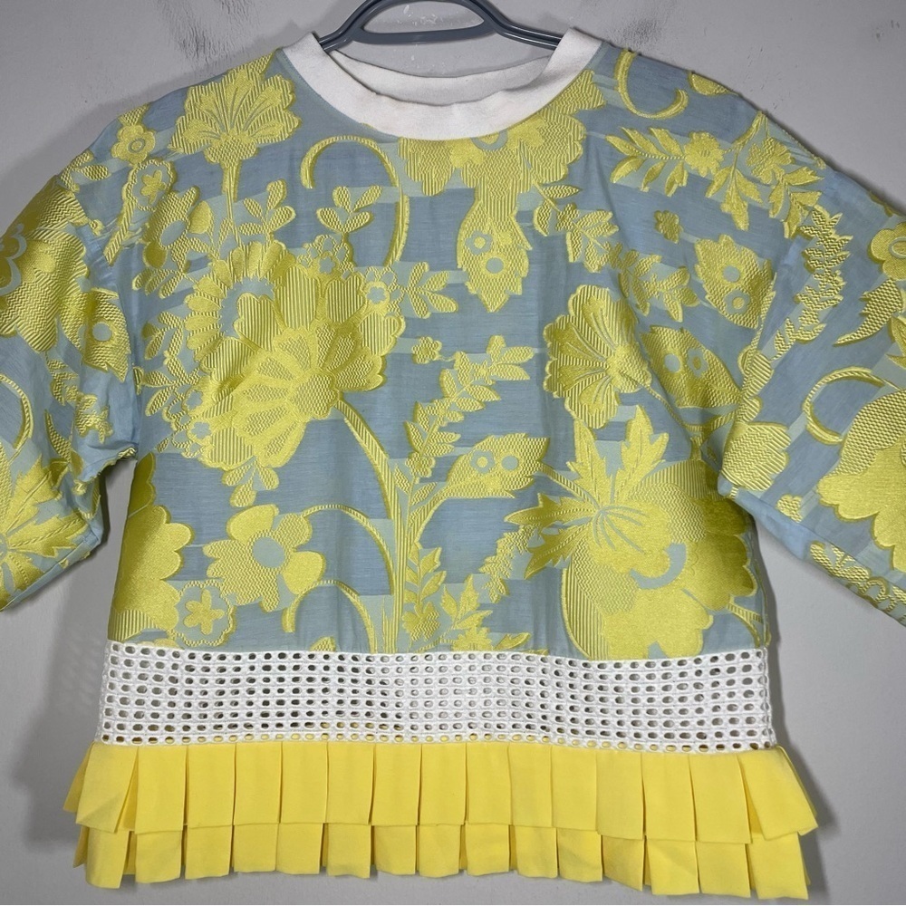 Capucci Made in Italy Embroidered Floral Top with Fringe Hem size S - Picture 4 of 11